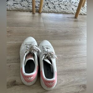 Selling Adidas Stan Smith (6.5W)